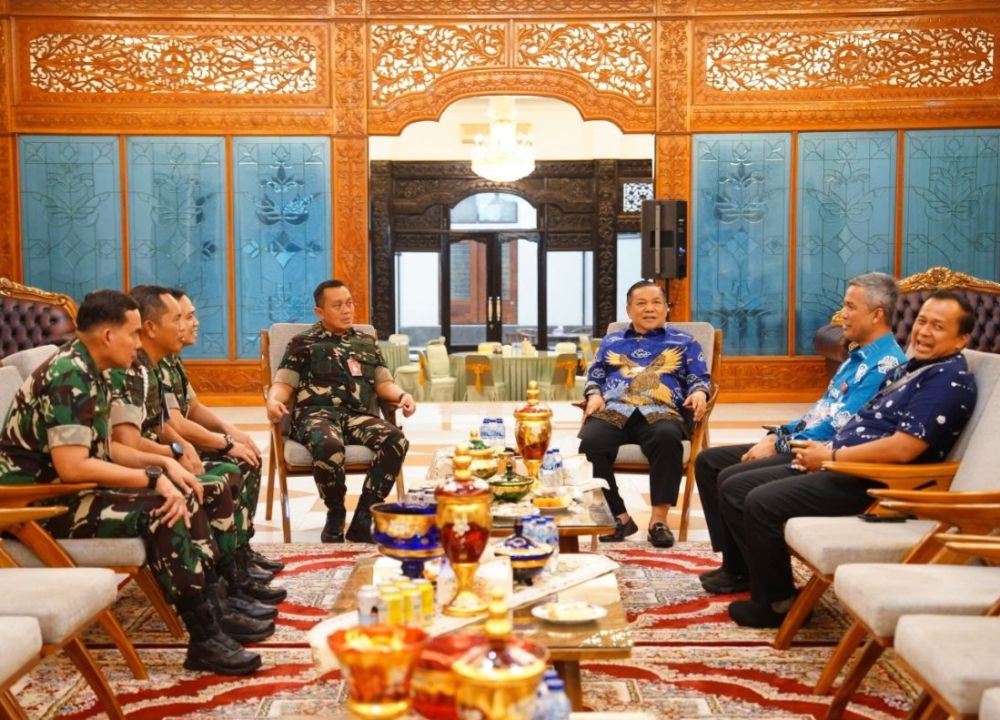 Perkokoh Sinergi Kelembagaan, Danlanud dan Plt Gubernur Riau Silaturahmi di Momen Idulfitri