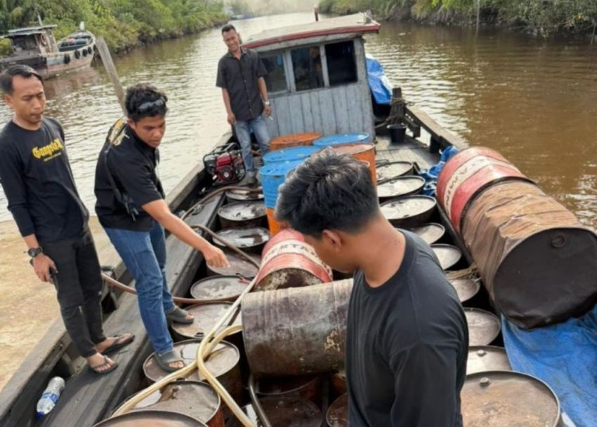 Polda Riau Bongkar Sindikat Bio Solar Ilegal di Pelalawan dan Inhil, Ribuan Liter BBM Subsidi Disita