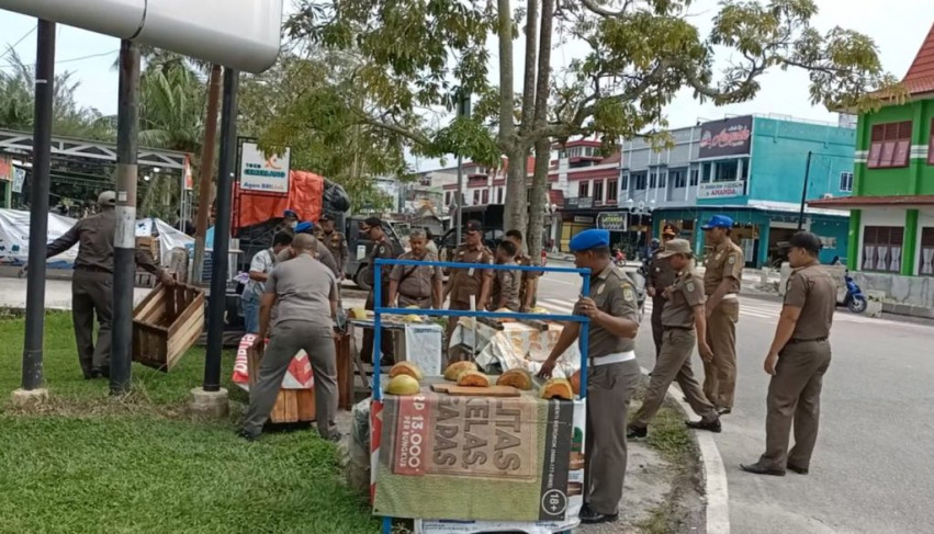 Tertibkan Fasilitas Umum, Satpol PP Siak Terapkan Denda Rp250 Ribu bagi PKL di Area Terlarang