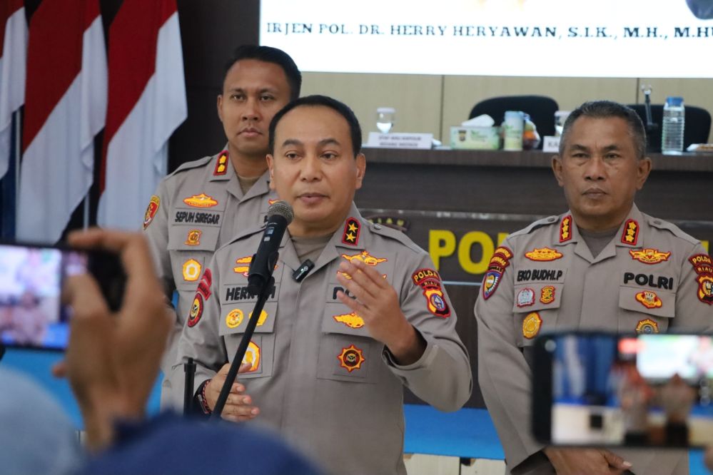 Instruksikan ‘Sense of Crisis’, Kapolda Riau Minta Jajaran Siaga Karhutla dan Awasi Distribusi Pangan
