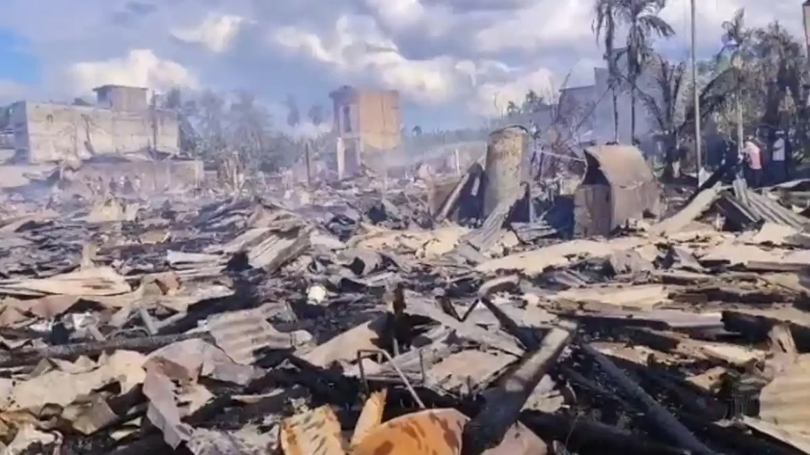 Duka di Pulau Kijang:, Kebakaran Hebat Hanguskan 106 Rumah Warga, Satu Orang Terluka